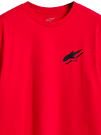 Alpinestars Formulate CSF Tee, T-shirt met korte mouwen, rood, zwart Astars-logo op de borst, close-up van de halslijn en grafische print op de voorzijde, casual lifestyle kleding