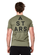 Alpinestars Attrition Performance Tee, T-shirt met korte mouwen, lichtgroen, achteraanzicht met grote zwarte gestapelde 'A STARS' grafische print en 'NEW INNOVATION TO PROTECT OUR FUTURE' tekst, duurzame sportkleding