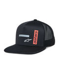 Alpinestars Alter Trucker Hat, zwarte truckerpet met gestructureerde kroon en platte klep, ademende meshrug, met een horizontale grijze reflecterende streep, wit A-star logo en een verticale oranje astars-graphic, casual motorsport-geïnspireerde streetwear