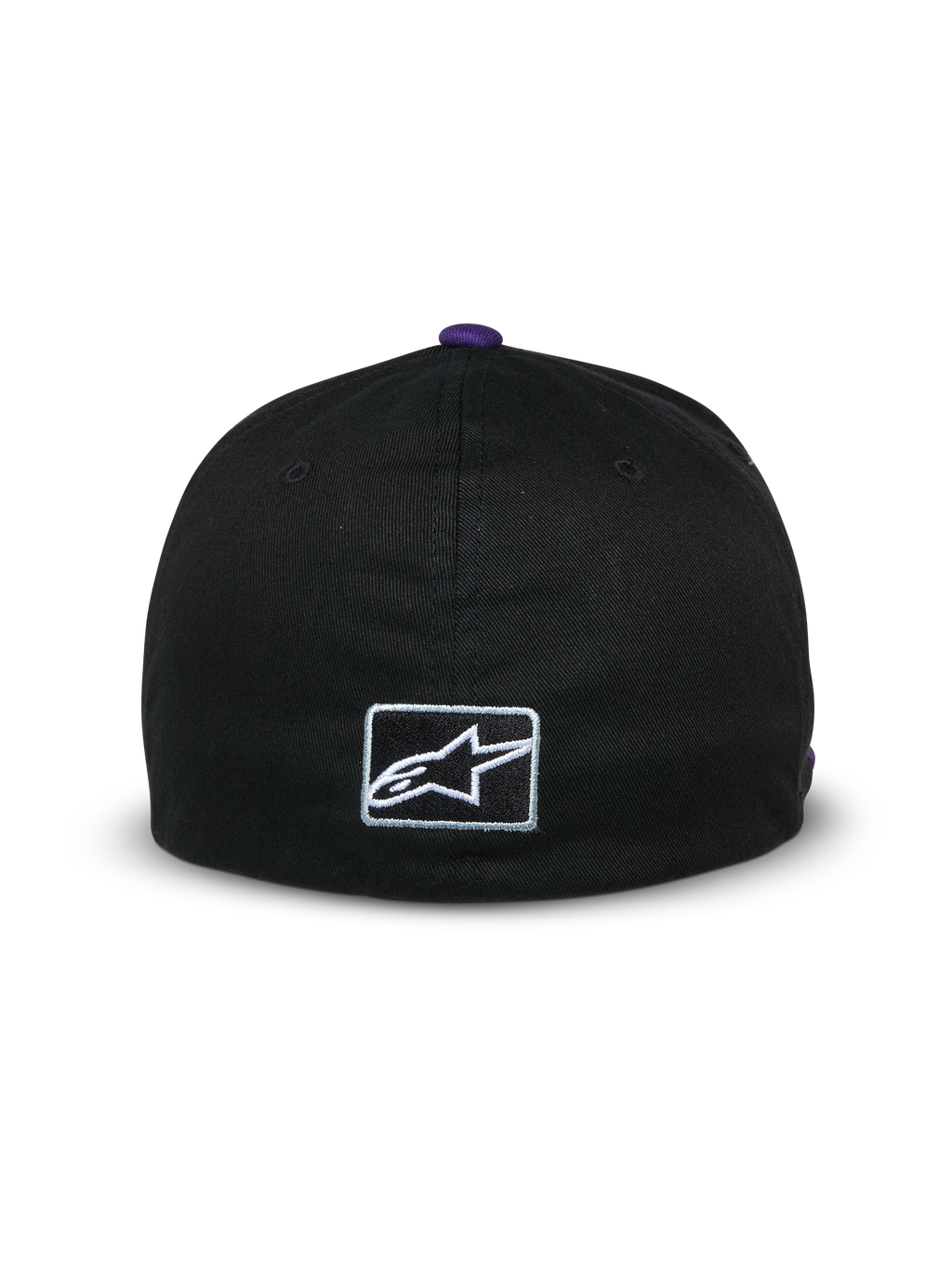 Alpinestars Franchise pet, achteraanzicht van een zwarte baseballcap, paarse knop bovenop, klein wit geborduurd Astars-logo op de achterkant, flex-back ontwerp, casual door motorsport geïnspireerde streetwear