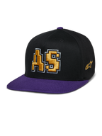 Alpinestars Franchise Pet, pet met platte klep, zwart en paars, goud 3D-geborduurd AS-logo met witte omlijning, paarse klep en topknop, gestructureerd Flex Fit-ontwerp