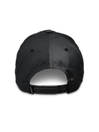 Casquette Alpinestars Tyler, noire, vue arrière montrant la fermeture à pression ajustable, petite étiquette avec logo sur la sangle, sergé de polyester recyclé, accessoire sportswear décontracté