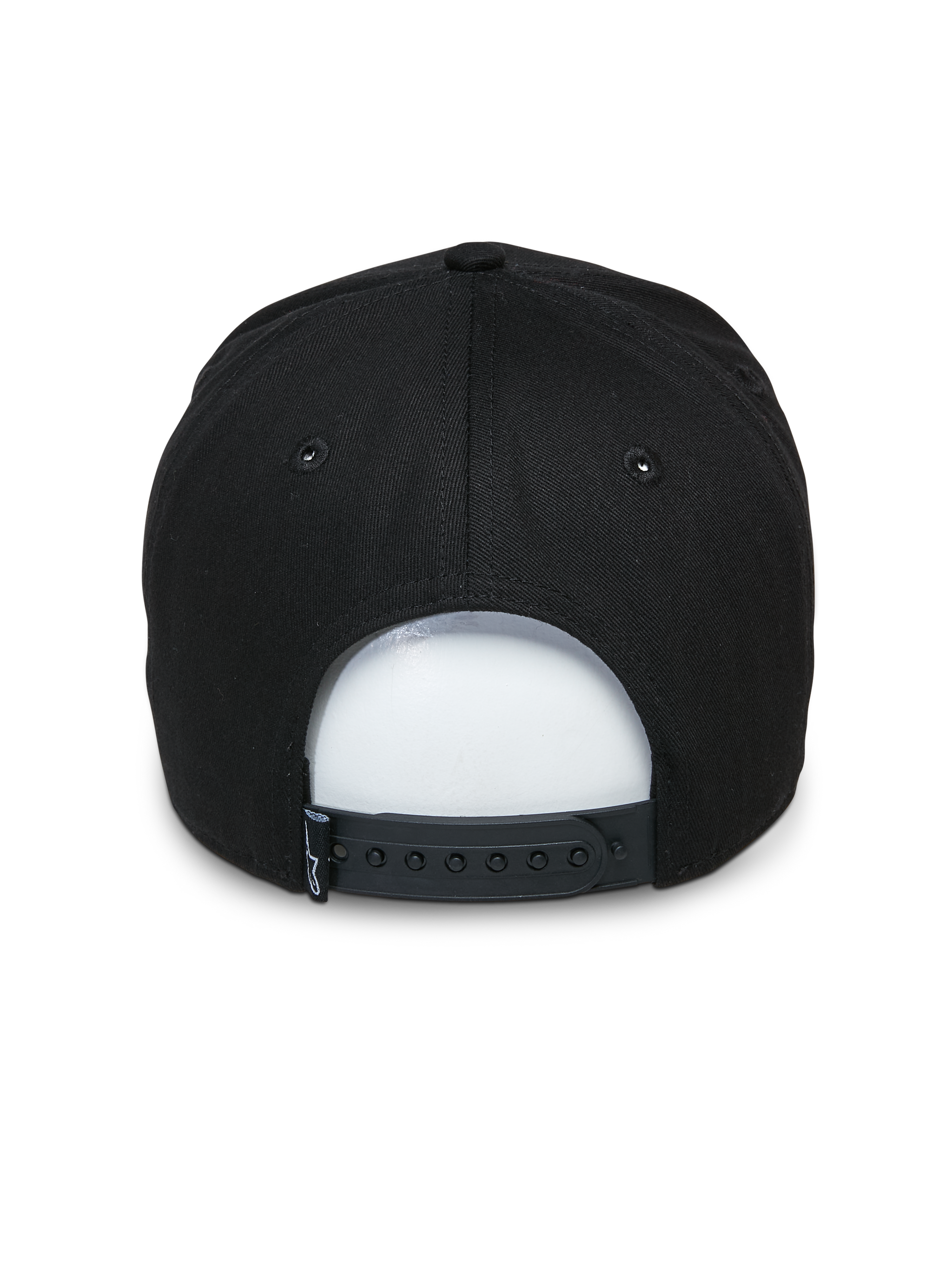 Bonnet Committed