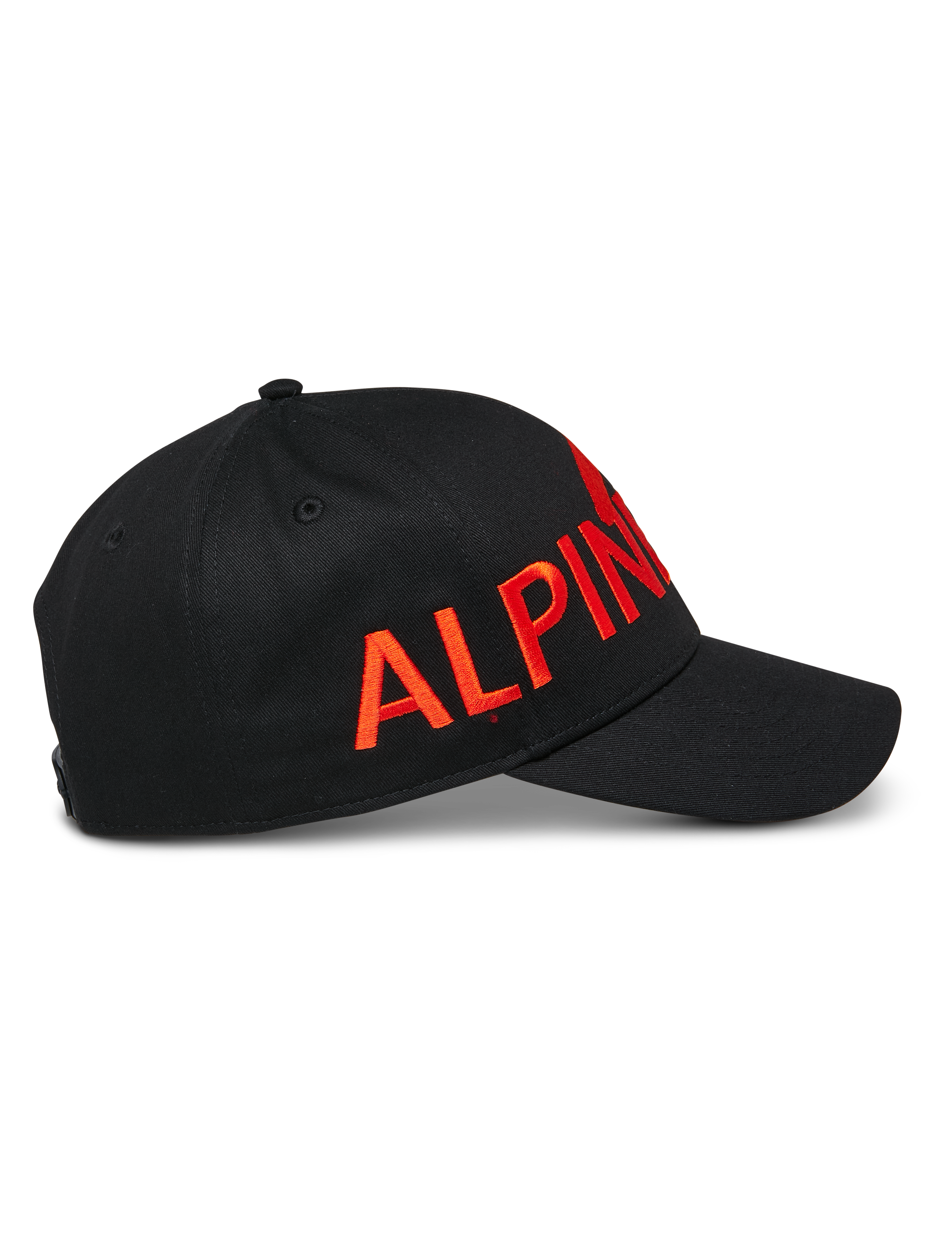 Alpinestars Committed Pet, zwarte snapback baseballcap, groot rood plat geborduurd logo, gebogen klep en gestructureerde kroon, casual sportaccessoire