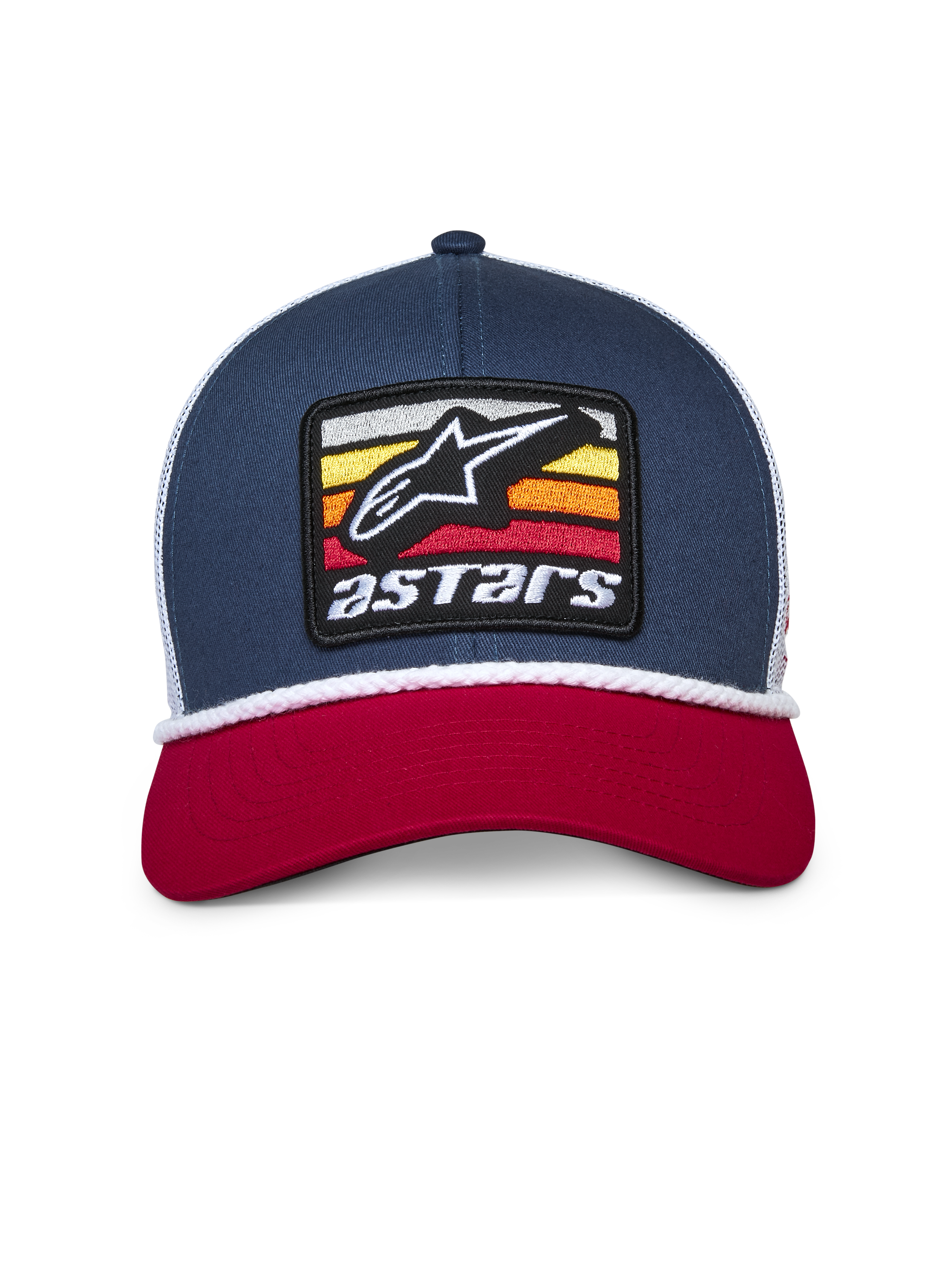 Alpinestars Selica Trucker pet, marineblauw, rood en wit, gebogen rode klep, marineblauwe gestructureerde kroon met witte mesh achterkant, geborduurd Astars patch-logo aan de voorzijde met witte gevlochten koordafwerking