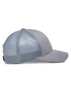 Alpinestars Terolithic Trucker pet, grijs, zijaanzicht met gebogen klep en mesh achterpanelen, gestructureerde lage kroon, casual sportkleding