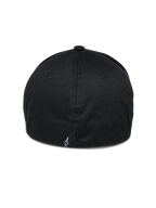 Alpinestars Cereal pet, zwarte baseballcap, achteraanzicht met flexibele achterkant en klein wit geborduurd logo aan de basis, casual sportswear