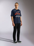 Alpinestars Aplomb Oversized CSF Tee, T-shirt met korte mouwen, navy, groot oranje en wit Astars-logo met geblokte graphic, casual streetwear geïnspireerd op de motorsport