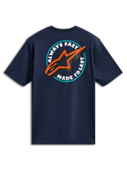 Alpinestars Aorbit CSF Tee, T-shirt met korte mouwen, marineblauw, achteraanzicht met cirkelvormige Always Fast Made to Last-graphic met oranje en zwart sterlogo, casual motorsport streetwear