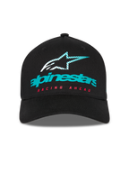 Alpinestars Instinct pet, gestructureerde baseballcap, zwart, voorzien van een blauwgroen Alpinestars-logo met een gestreept ster-icoon en rode 'RACING AHEAD'-tekst, gebogen klep, casual motorsport streetwear