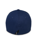 Alpinestars Instinct pet, marineblauwe baseballpet, achteraanzicht met gestructureerde bovenkant en flexibele achterkant, voorzien van een klein zwart label met wit Astars ster-logo aan de onderrand