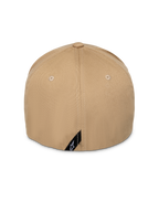 Alpinestars Pivot pet, Khaki Sand, achteraanzicht, met gestructureerde kroon en flex-fit achterkant, voorzien van een klein zwart diagonaal label met wit Astars-logo, casual sportswear hoofddeksel