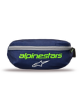 Alpinestars Only Linear Heuptas, Navy Green heuptas, donkerblauw met felgroene Alpinestars-tekst en wit sterlogo, horizontale grijze rits, duurzame polyester constructie, compact accessoire voor dagelijks gebruik.