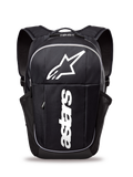 Sac à dos Alpinestars GFX Boss, sac à dos quotidien de taille moyenne, noir et blanc, doté d'un grand logo Astars blanc et d'un marquage vertical, poches latérales en maille pour bouteille d'eau, bretelles rembourrées en maille aérée, construction durable pour un usage décontracté