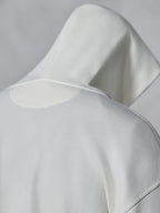 Alpinestars Essentials Ageless Zip Hoodie, Off White, Nahaufnahme der Rückseite von Kapuze und Schultern, weiches kompaktes Fleece-Gewebe, minimalistisches Design für den Alltag.
