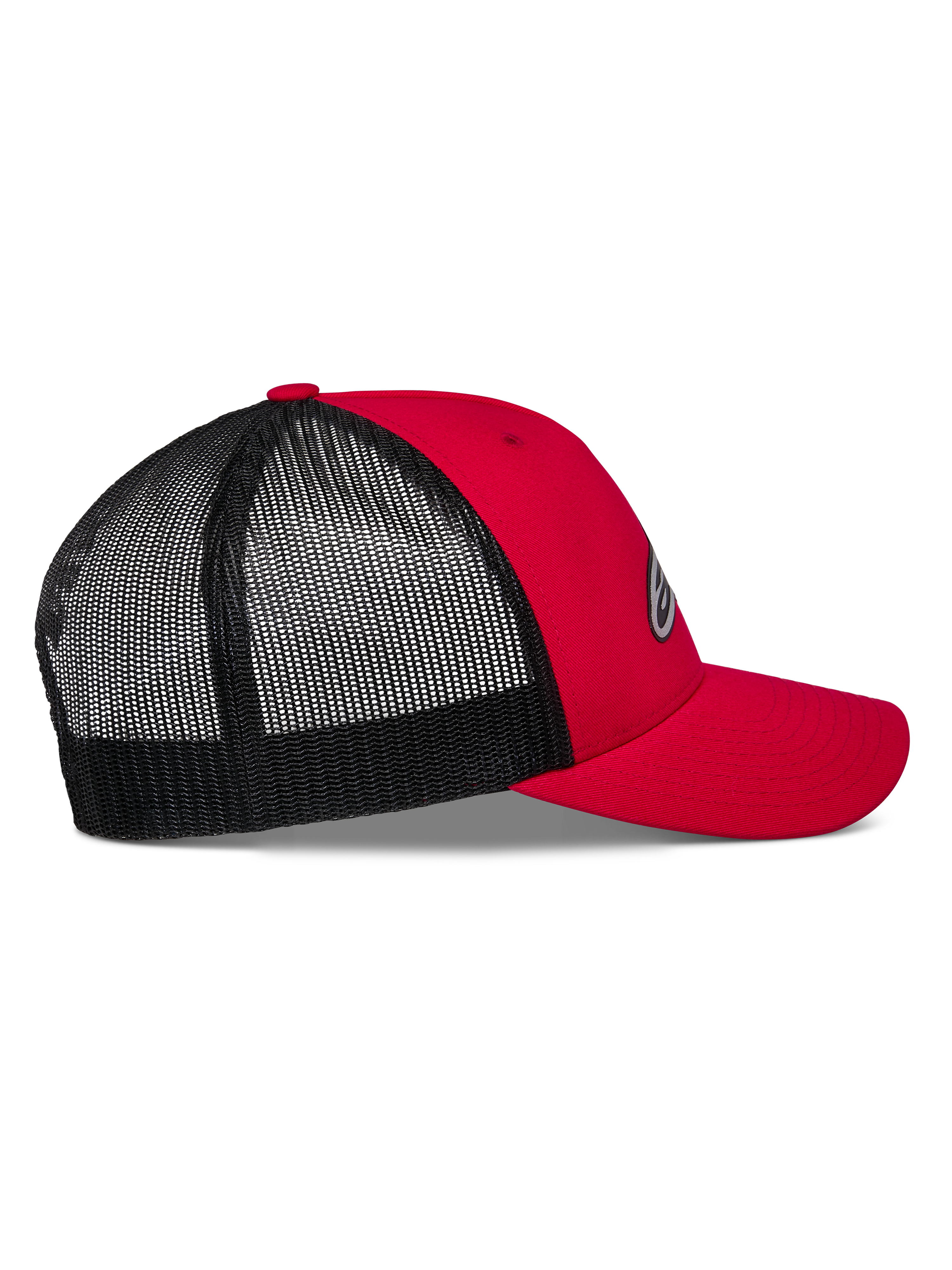 Alpinestars Reflect Ageless Trucker-Mütze, Rot und Schwarz, Seitenansicht, rote Twill-Vorderseite und gebogener Schirm, Rückseite aus schwarzem Poly-Mesh, strukturierte Krone, lässige, vom Motorsport inspirierte Kopfbedeckung