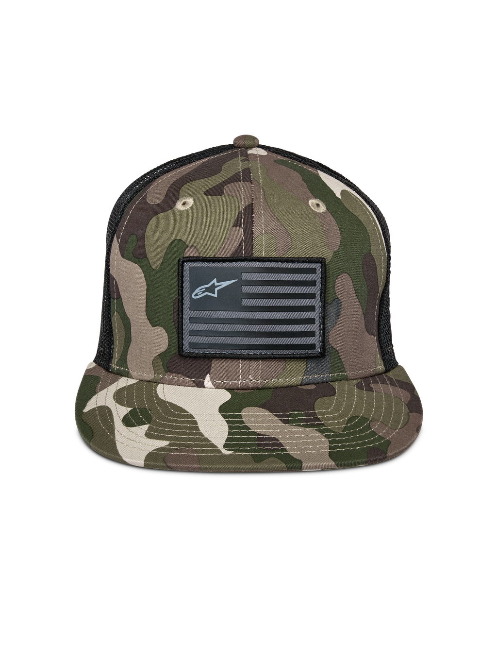 Alpinestars Flag Flat Trucker pet, groene camouflage en zwart, platte klep met gestructureerde kroon, zwarte vlag patch met Alpinestars logo, mesh achterzijde, casual motorsport-geïnspireerde hoofdbedekking