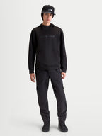 Alpinestars sweat à capuche Datrix, pull sportswear pour homme, noir, avec marquage HD ton sur ton et capuche doublée en mesh, style décontracté inspiré du sport automobile porté par un modèle