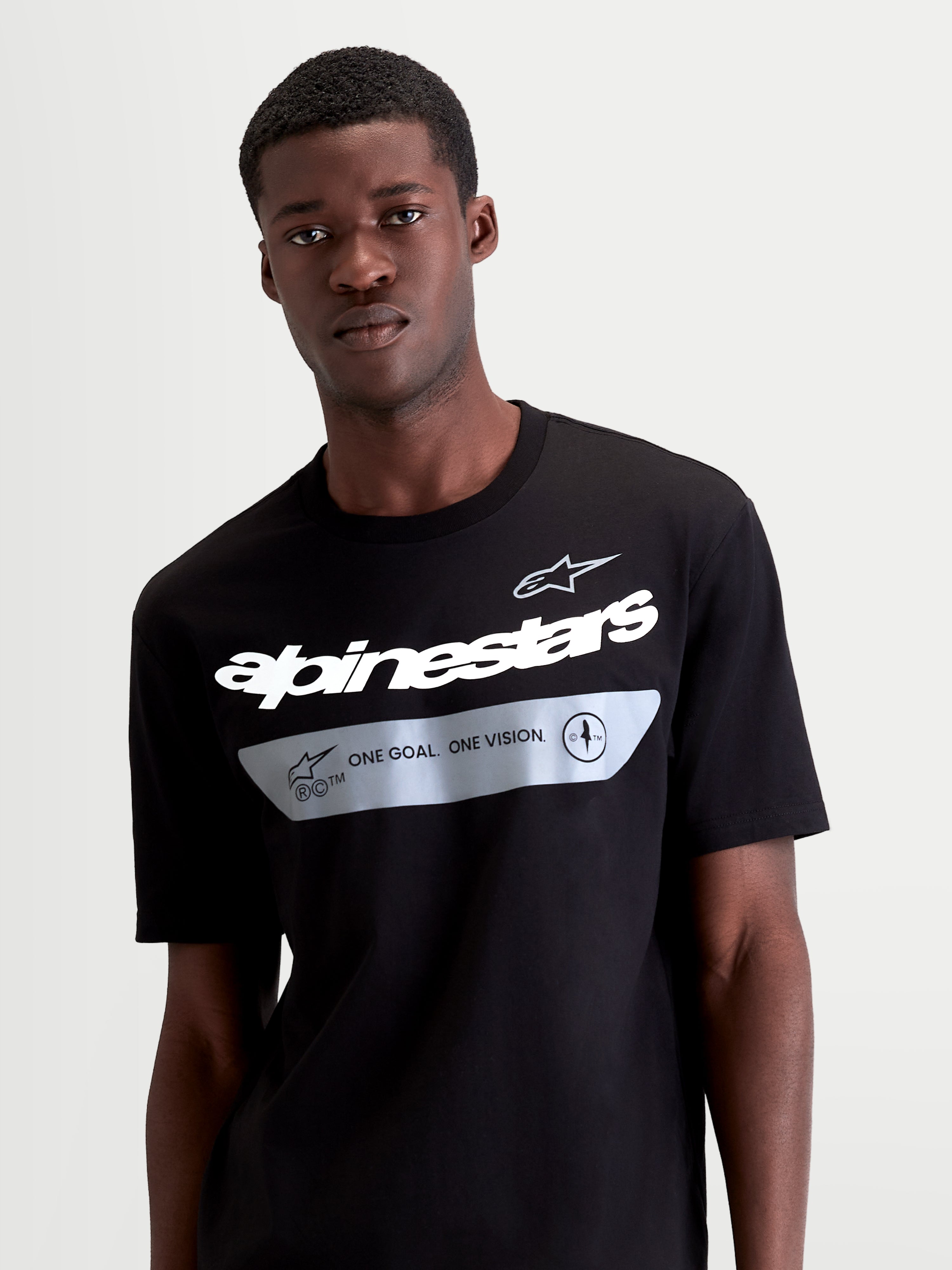 Alpinestars Singular CSF t-shirt met korte mouwen, heren sportswear, zwart met wit Alpinestars-woordmerk en grijze ONE GOAL. ONE VISION. grafiek, casual katoenmix.