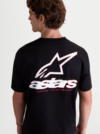 Alpinestars T-Shirt Lineout CSF, t-shirt de sportswear pour homme à manches courtes, noir, vue de dos avec grand logo Astars blanc et rouge et slogan, mélange de coton et polyester pour le confort quotidien.