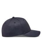 Alpinestars Maze Hoed, donkergrijze sportswear pet met gebogen klep, gestructureerde kroon en flexibele pasvorm, keperstof.