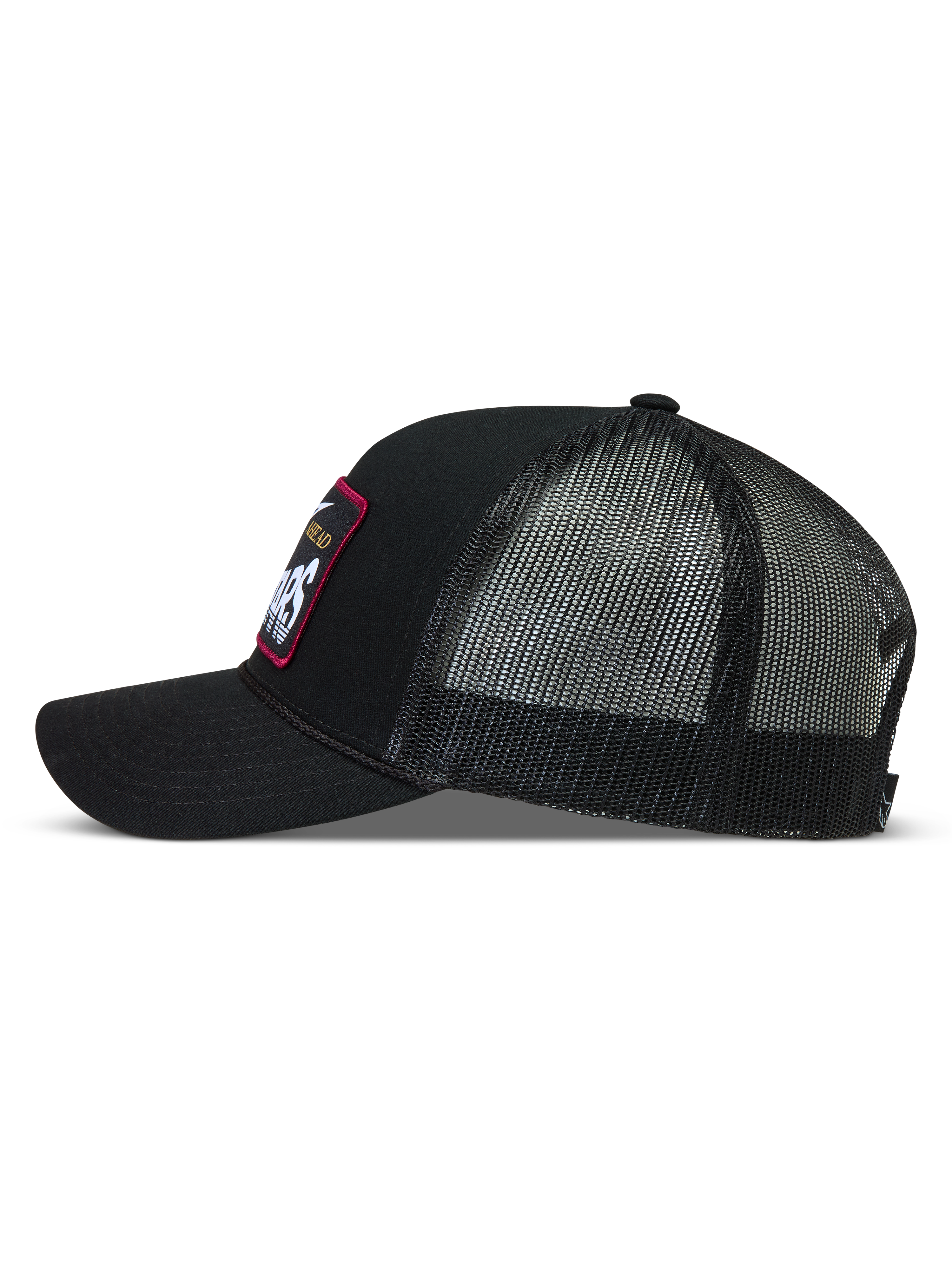 Alpinestars Hemmings Trucker hoed, zwarte pet met mesh-achterzijde en geweven logo-patch, zijprofiel, casual sportswear.