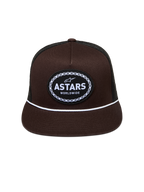 Alpinestars Hotlink Trucker hoed, bruine en zwarte pet met platte klep, wit koord en geweven logo met fietskettingrand.