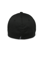 Alpinestars Arcstars pet, zwart, achteraanzicht van een flex-back baseballcap, voorzien van een klein wit Astars-logo op een label achterop, gestructureerde kroon met ton-sur-ton oogjes, casual motorsport-geïnspireerde pet
