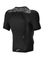 Alpinestars A-Motion Plasma Beschermjas met korte mouwen, MTB-beschermjas in zwart en camo, achteraanzicht met CE-gecertificeerde Nucleon PLASMA-rugbeschermer en stretch mesh-constructie