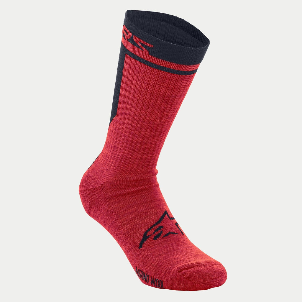 Alpinestars Merino Sokken 24, fietssokken, rood en zwart, met een boordhoogte van 24 cm, zwart Alpinestars-logo op de voet, gestructureerde merinowolconstructie voor isolatie en vochtregulatie
