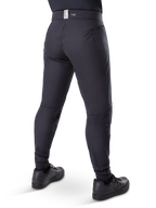 Alpinestars Pantalon Thermique A-Dura, pantalon de VTT, noir, vue arrière montrant les poches zippées et le marquage sur la ceinture, coupe ajustée pour le cyclisme par temps froid