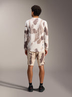 Alpinestars A-Dura Ride LS jersey en shorts in sand camo, complete MTB-outfit, achteraanzicht.