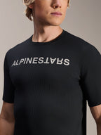Maillot à manches courtes Alpinestars A-Aria Switch, noir, avec logo Alpinestars blanc sur la poitrine, coupe performance, vêtement de cyclisme respirant pour homme