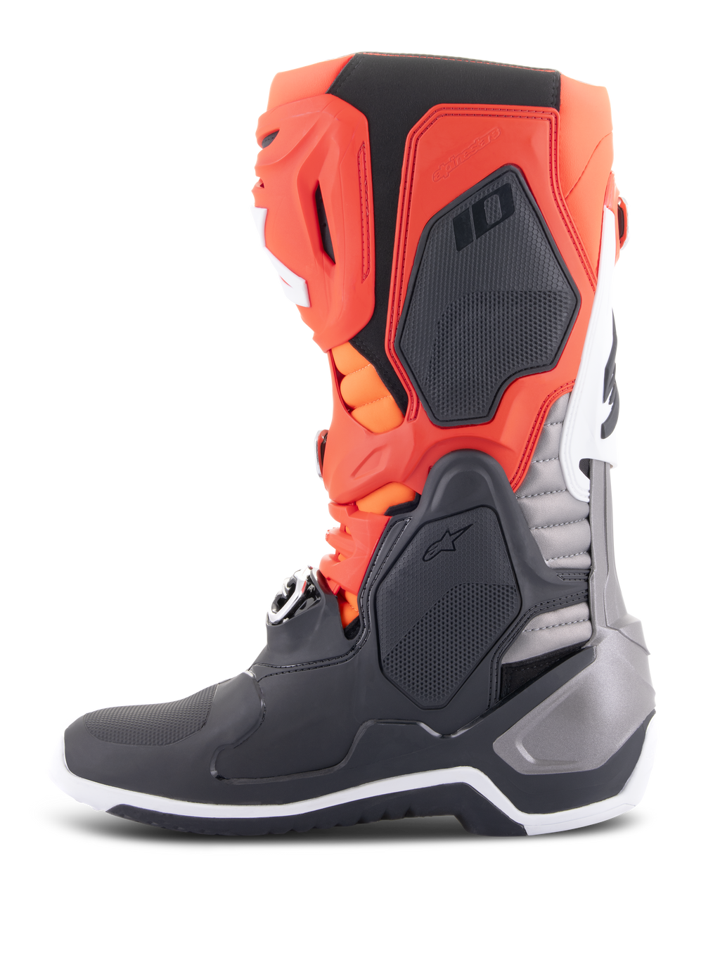 Alpinestars Tech 10 laarzen, motorcrosslaarzen, zwart met fluo rood, fluo oranje en witte accenten, zijaanzicht met het geavanceerde TPU-chassis, gespsysteem en ergonomisch ontwerp voor off-road prestaties