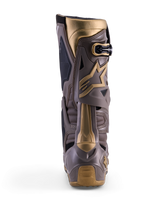 Alpinestars Tech 10 Air Gold Motocross-Stiefel, Rückansicht in Earth Brown Gold mit TPU-Schale und Gold-Akzenten.