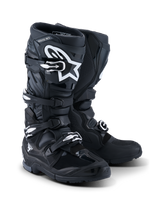 Alpinestars 2026 Tech 7 Enduro-laarzen, motorlaarzen, zwart, antraciet en wit, voorzien van een sluitingssysteem met vier gespen, wit A-star-logo op de scheenplaat, robuuste dual-compound zool voor off-road tractie