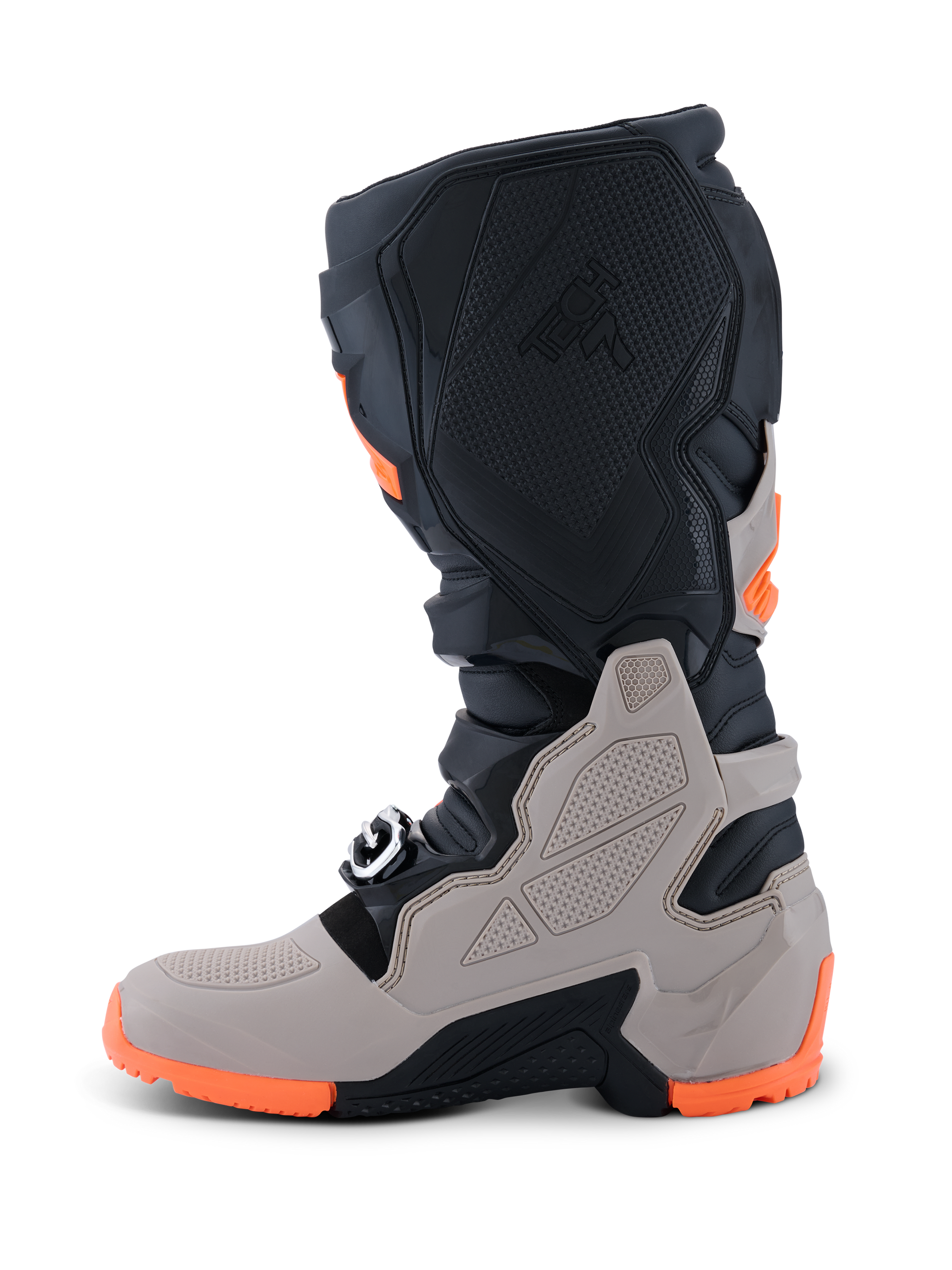 Alpinestars 2026 Tech 7 Enduro Stiefel, Motocross- und Enduro-Stiefel, Schwarz, Warm-Grau und Fluo-Orange, Seitenansicht mit einer robusten Dual-Compound-Sohle, TPU-Schutz an Schienbein und Knöchel und geprägtem Tech 7-Branding.