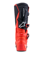 Alpinestars Tech 7 Enduro laarzen, off-road motorlaarzen in rood en zwart, achteraanzicht met TPU-versterking, CE-gecertificeerd.