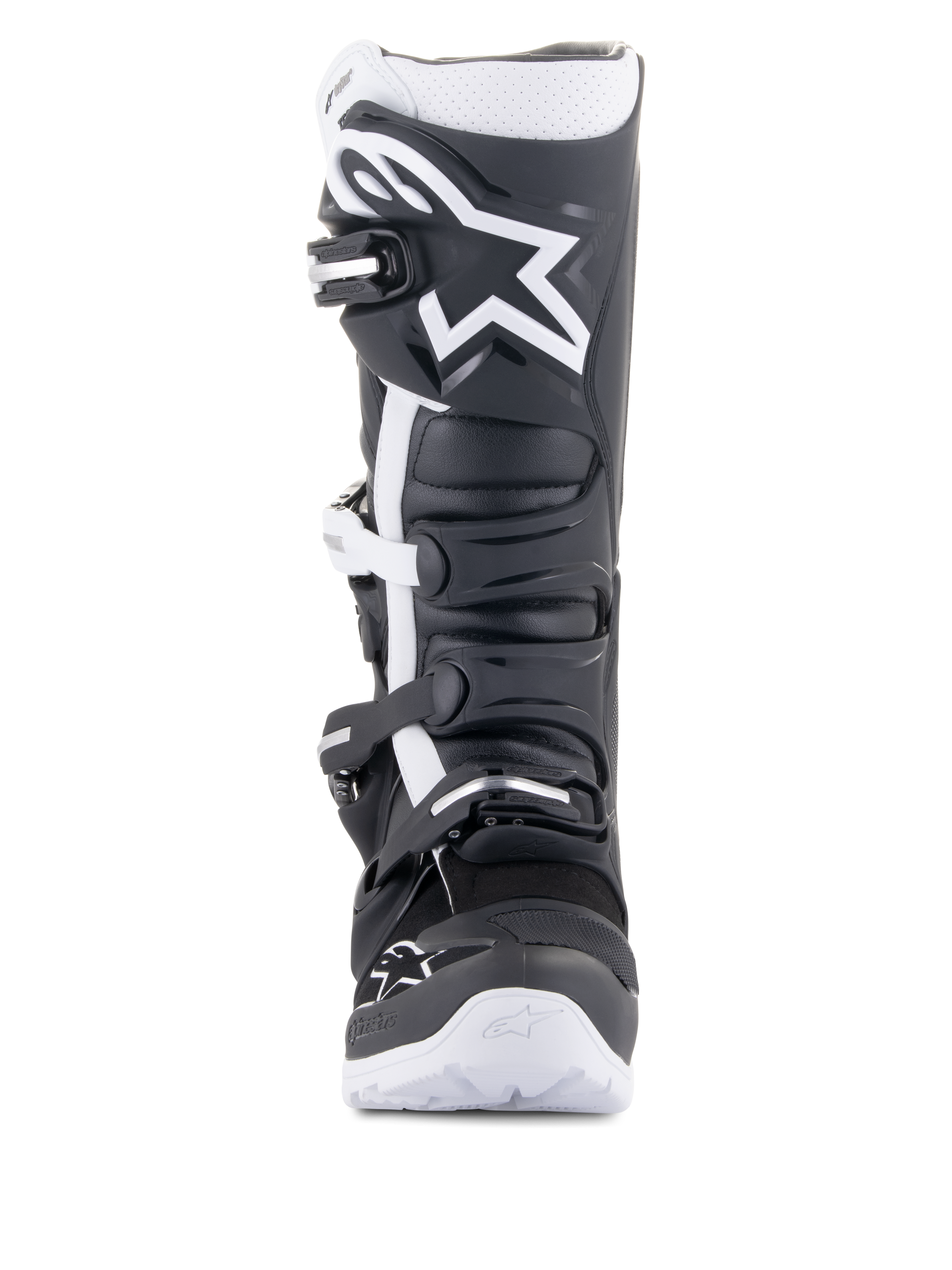 Alpinestars Tech 7 Enduro Drystar® laarzen, enduro motorlaarzen, zwart en wit, met een groot wit Alpinestars-logo op de scheenplaat, sluitingssysteem met vier gespen en robuuste witte zool, ontworpen voor off-road prestaties