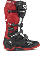 Bottes Honda Tech 7 Enduro Drystar®, bottes de moto enduro, noir et rouge vif avec accents blancs, dotées de multiples boucles réglables, semelle robuste pour une adhérence tout-terrain, technologie imperméable Drystar® et marquages Honda et Tech 7 distinctifs