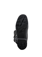 Bottes Alpinestars Tech 3 Enduro, Noir, vue de la semelle, composé de caoutchouc haute adhérence avec motif de crampons texturé pour une durabilité tout-terrain, arborant le logo Alpinestars