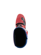 Alpinestars Tech 5 laarzen, motorcrosslaarzen, helderrood en Alpine blauw, bovenaanzicht met zicht in de binnenkant van de laars, rode microvezel teendoos met Alpinestars-logo, blauwe gevoerde kraag, duurzaam off-road race-ontwerp