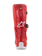 Bottes Alpinestars Tech 7S Junior, bottes de motocross rouges, vue arrière présentant le logo Alpinestars blanc et un protecteur de talon, zones de flexion nervurées, construction protectrice en TPU pour la course tout-terrain junior