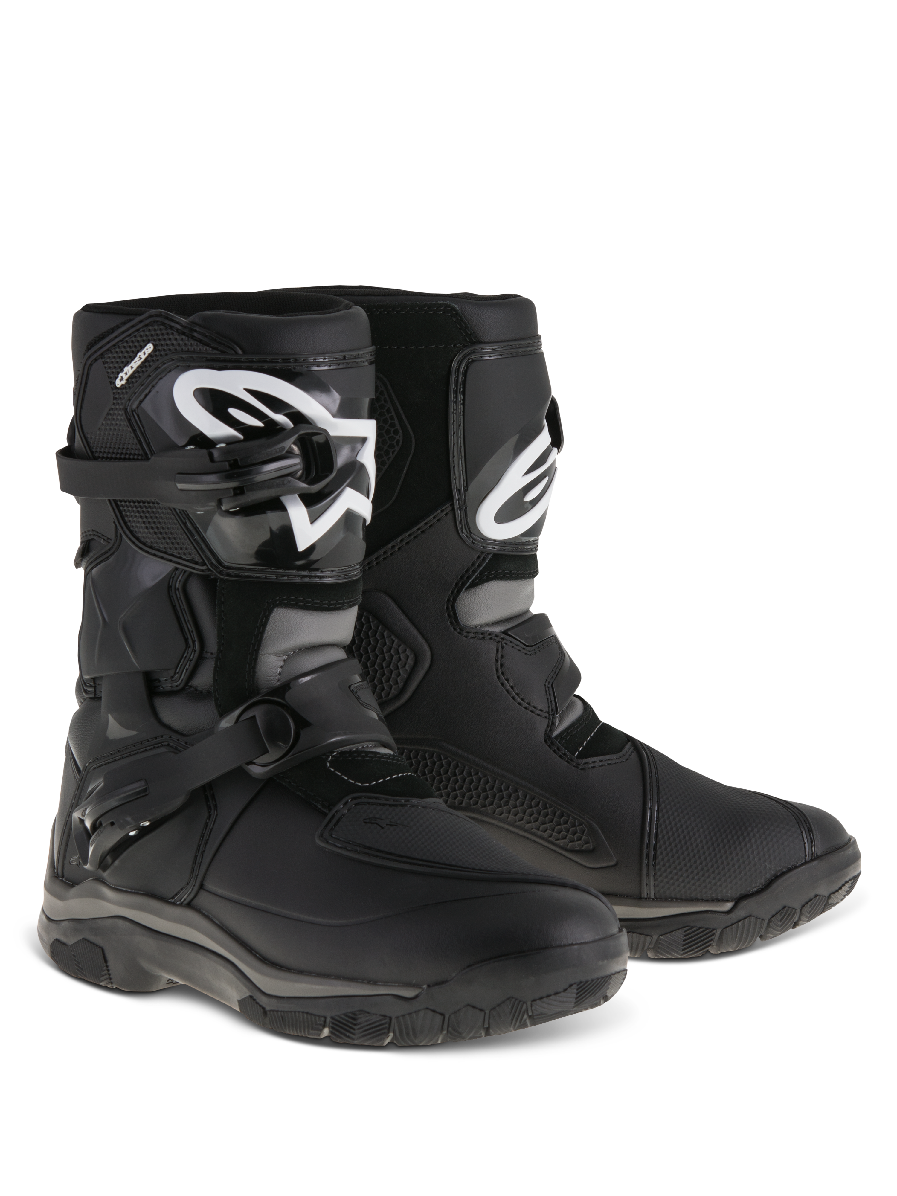 Alpinestars Belize Drystar® Stiefel, Adventure-Touring-Motorradstiefel, Schwarz, niedrig geschnittenes Design mit zweifachem Schnallenverschlusssystem, TPU-Schienbeinplatte mit weißem Alpinestars-Logo, robuste vulkanisierte Gummiaußensohle für Trail- und Straßeneinsatz