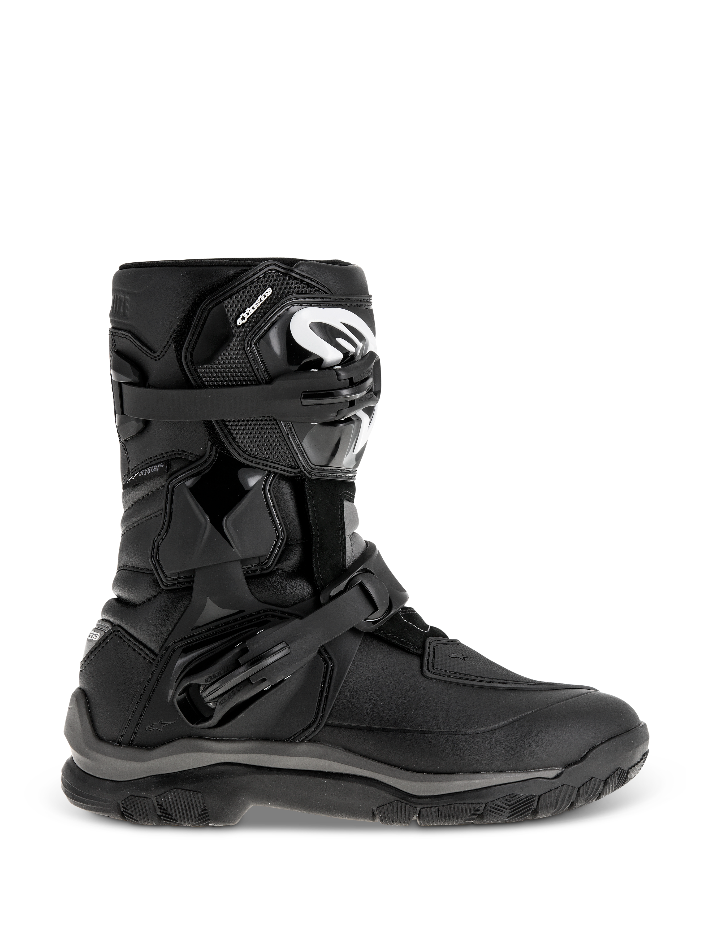 Alpinestars Belize Drystar Boots, bottes d'aventure et de touring noires, design mi-hauteur avec double boucle réglable, semelle extérieure crantée robuste pour l'adhérence, panneaux de protection renforcés, logo blanc sur le tibia, chaussures de moto imperméables