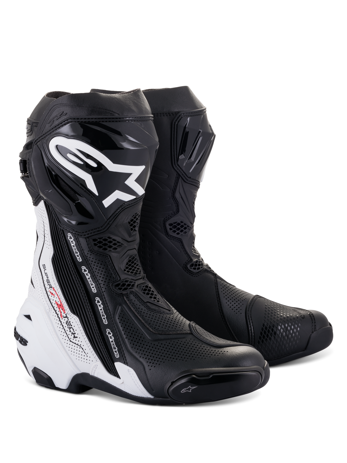 Bottes Alpinestars Supertech R Vented, bottes de course moto, noir et blanc, dotées de nombreuses perforations pour la ventilation, logo blanc imposant sur le tibia, protections en TPU et design aérodynamique pour les performances sur piste.
