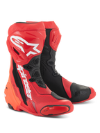 Bottes Alpinestars Supertech R Ventilées, rouge vif et noir, bottes de moto de course haute performance avec perforations étendues, logo A-star blanc sur le tibia et panneaux de protection en TPU durables