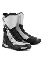 Alpinestars SP-X BOA laarzen, halfhoge sport-touring motorlaarzen, zwart en zilver, met het BOA Fit Systeem aan de zijkant, Rideknit mesh-panelen en TPU hiel- en teenbescherming, strak atletisch design met Alpinestars-logo's