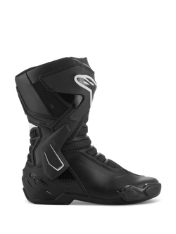 Alpinestars Stella SMX-6 V3 Stiefel, Damen-Motorradstiefel, Schwarz und Weiß, Seitenansicht mit TPU-Knöchelstütze und Schienbeinschützern, atmungsaktive Mesh-Einsätze, weißes Alpinestars-Logo vorne, entwickelt für Performance auf Rennstrecke und Straße