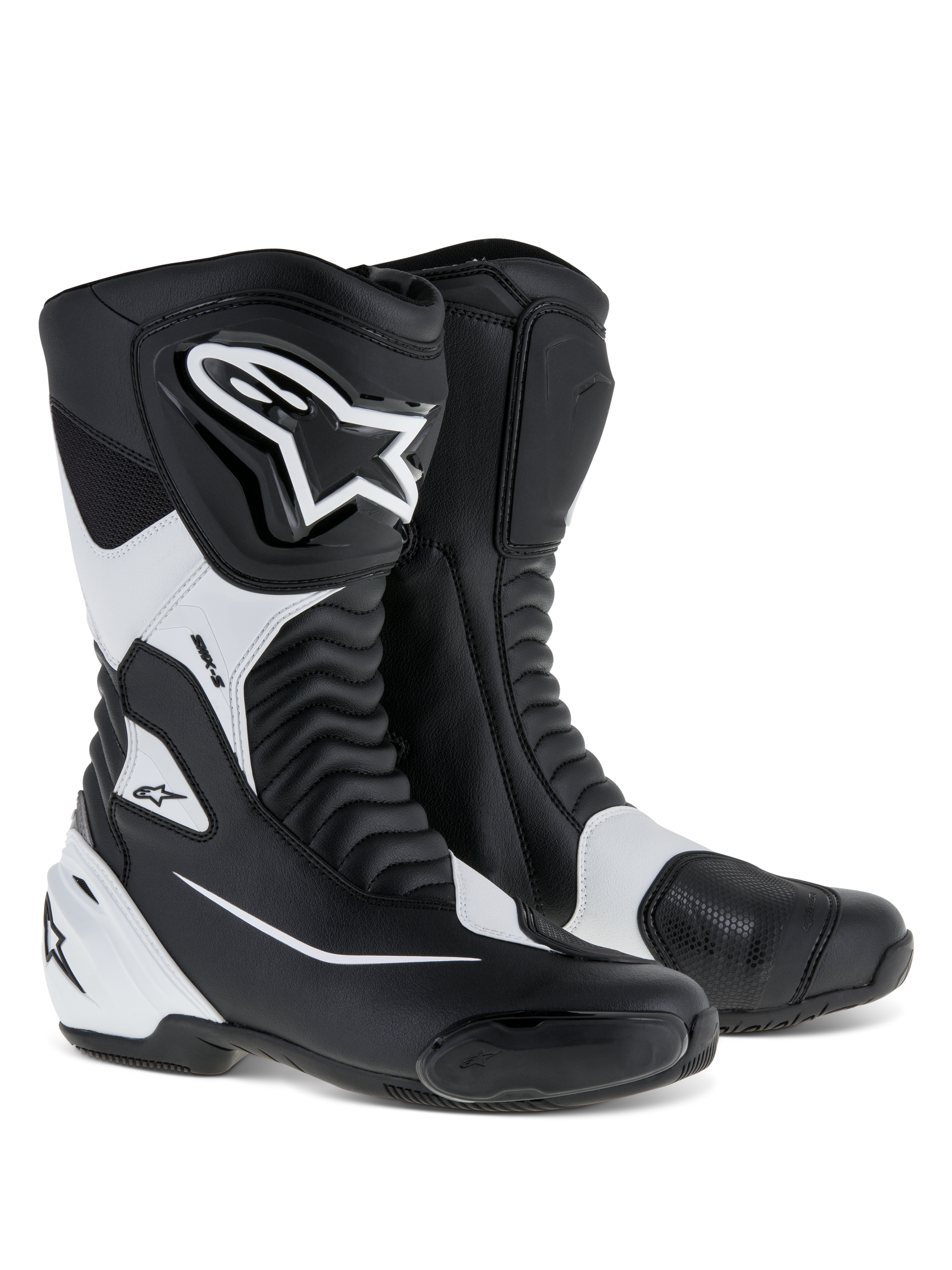 Alpinestars SMX S Stiefel, Sportmotorrad-Stiefel, Schwarz und Weiß, strapazierfähiges Mikrofaser-Obermaterial, PU-Schienbein- und Fersenschutz, Akkordeon-Flex-Einsätze, markantes Alpinestars-Branding, Performance-Straßenstiefel